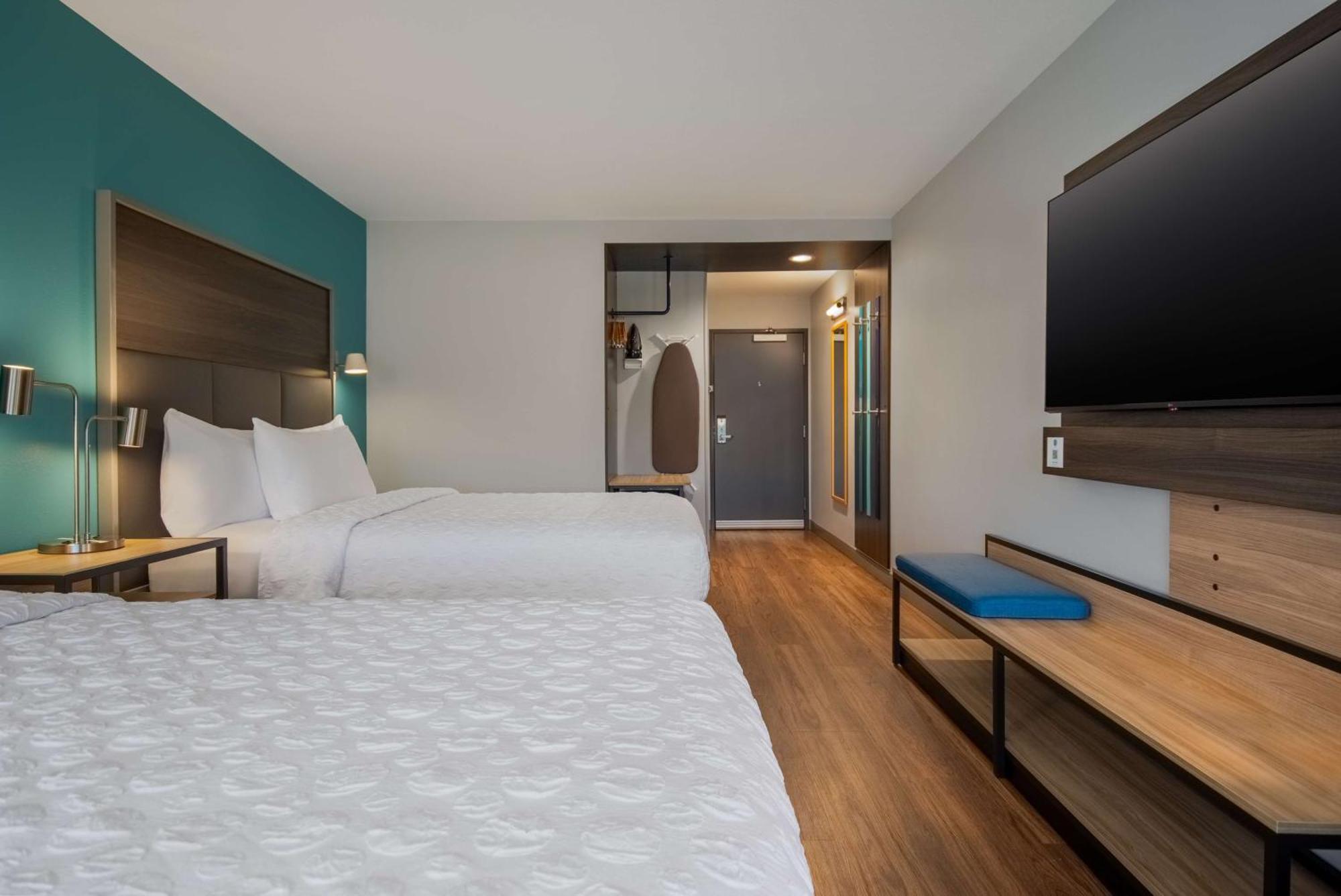 Tru By Hilton เมอร์ริลวิลล์ ภายนอก รูปภาพ
